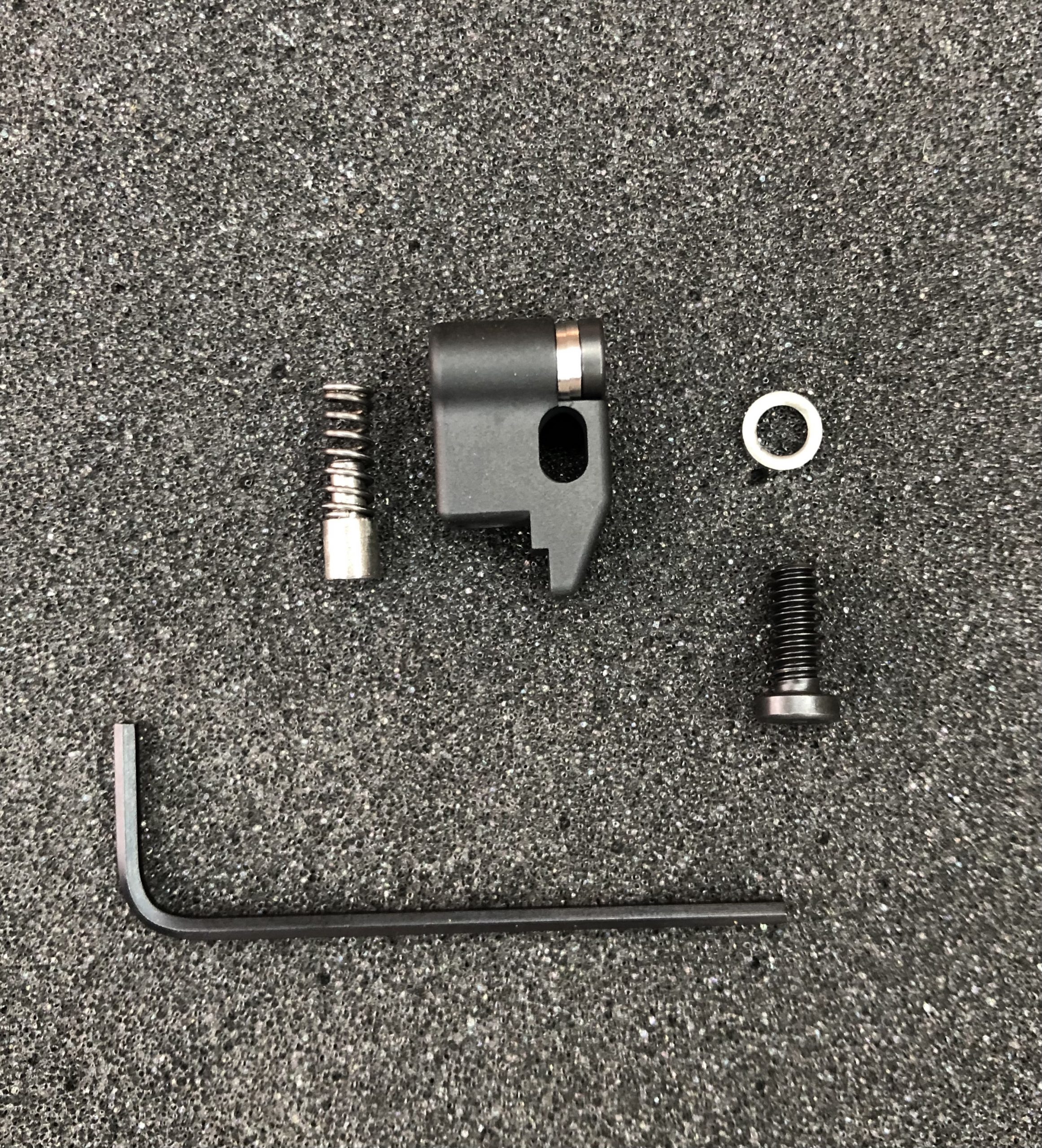 FRT-15 ALB Adjustable Locking Bar